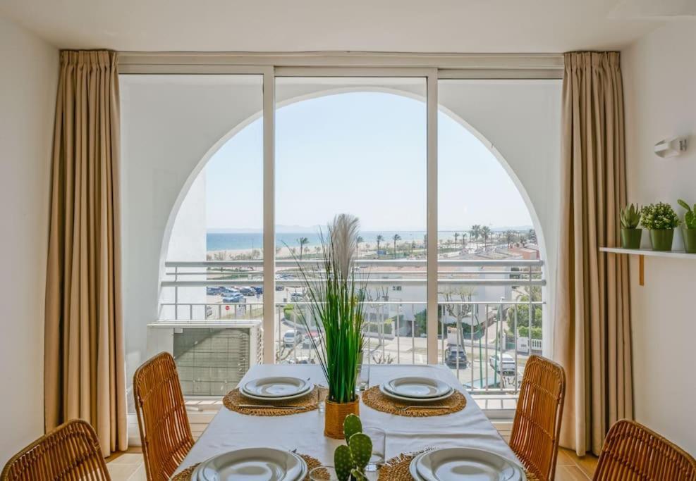Magnifique Duplex, Vue Mer Et Canal By Welhomy Empuriabrava Bagian luar foto